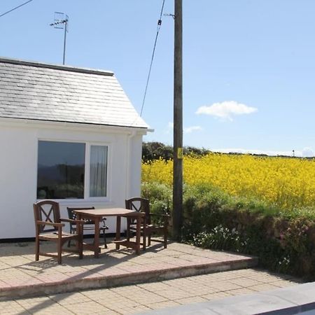 The Old Dairy, Land'S End, Sennen Appartement Buitenkant foto